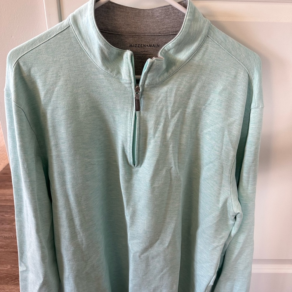Mizzen+main half zip. Great condition, only worn a handful of times.